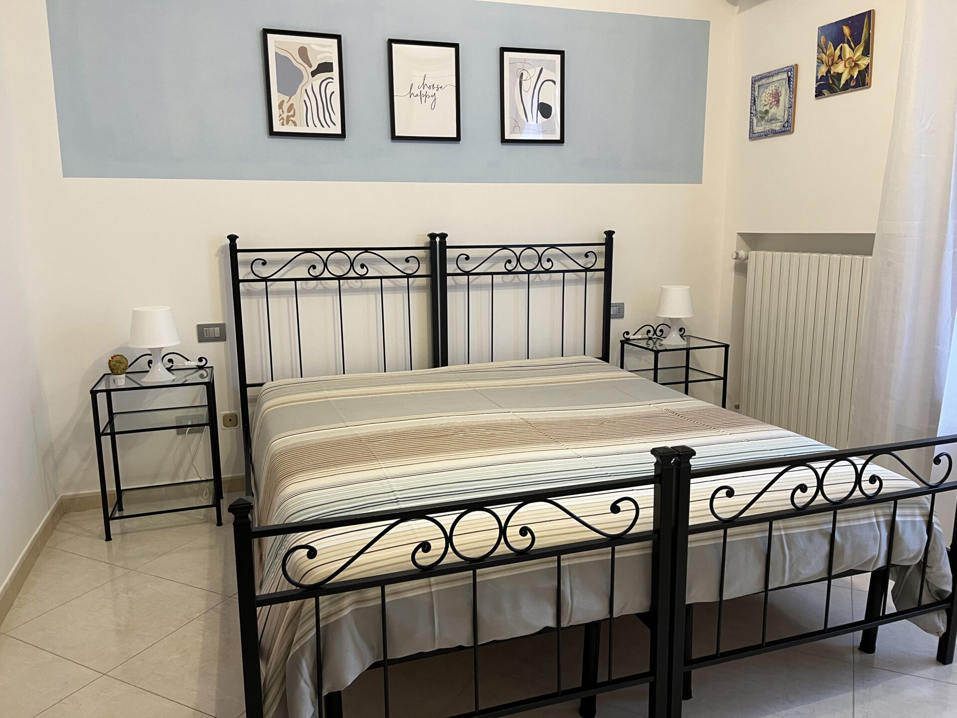 Camera Lavanda del B&B La Mimosa a Castro Marina – matrimoniale con balcone privato